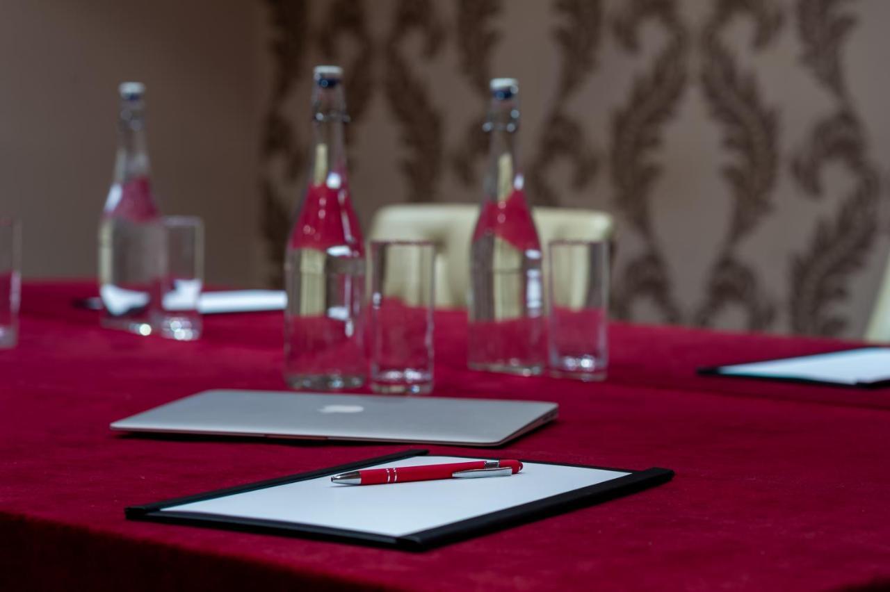 The Carraig Hotel Carrick-on-Suir Eksteriør bilde